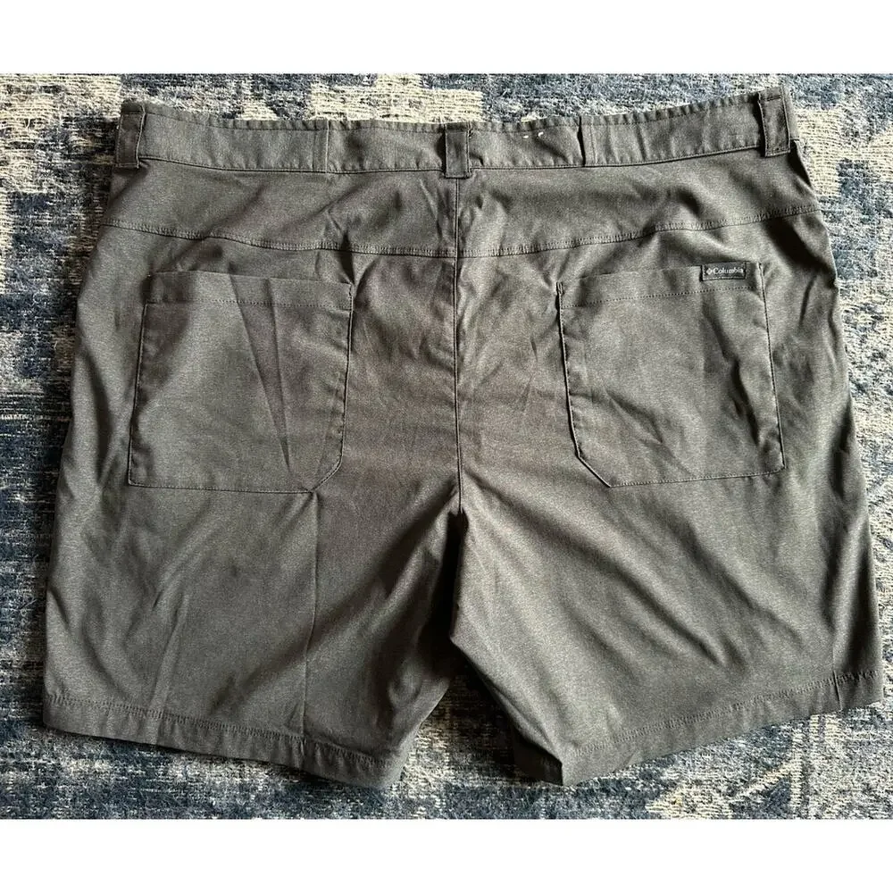 Columbia Shorts Mens Size 42W/8L Gray Polyester Nylon Flat Front Pockets Outdoor